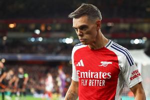 转战土超？罗马诺：阿森纳不打算放走特罗萨德，已谈妥续约